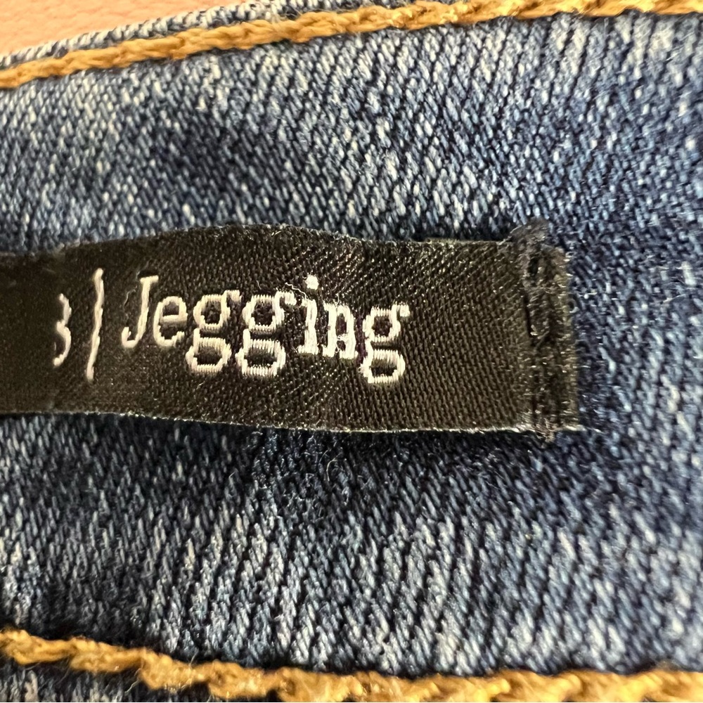 Talbots Jeans Womens 8 Blue Jegging Crop Stretch Denim Cotton Blend‎ Whiskers - Picture 8 of 16